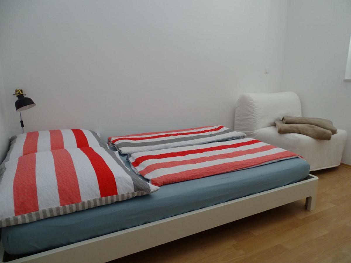 Vila Vinko Miskovici Luaran gambar